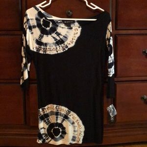 Tie die top with design